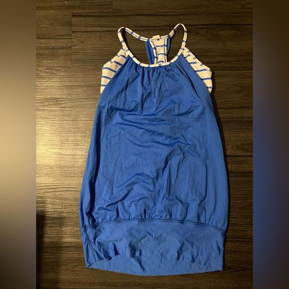 lululemon athletica Tops - Lululemon sz 4